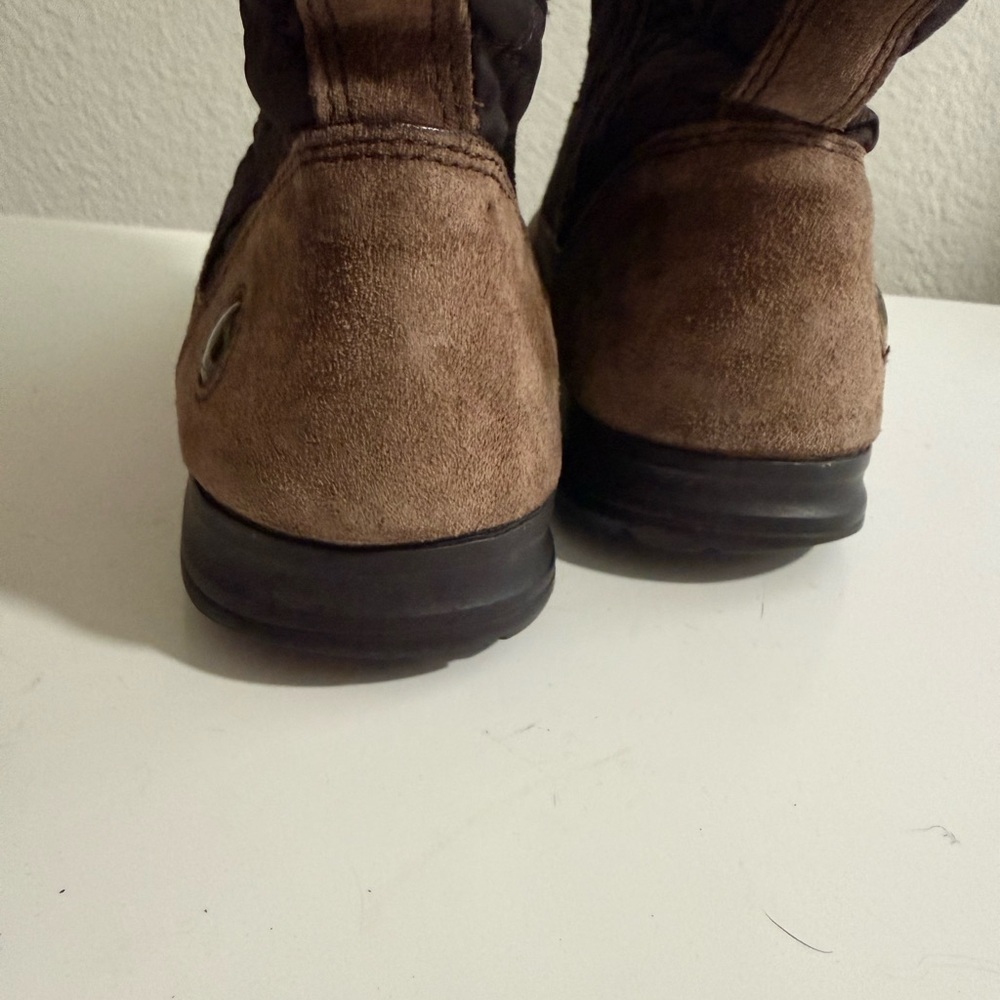 Coach Brown Quilted Shaft Winter Boots with Faux Fur Cuff - Picture 12 of 15